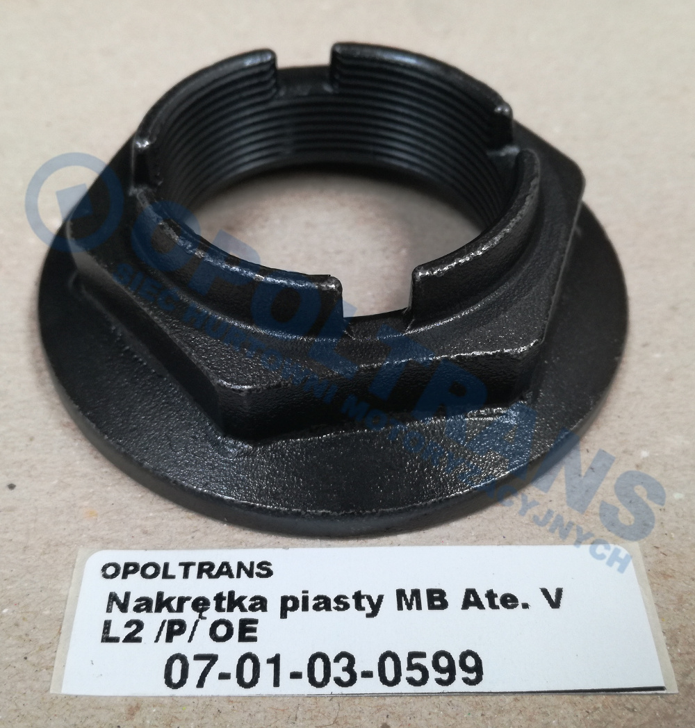 Гайка ступицы Mercedes Atego передней 9723320072