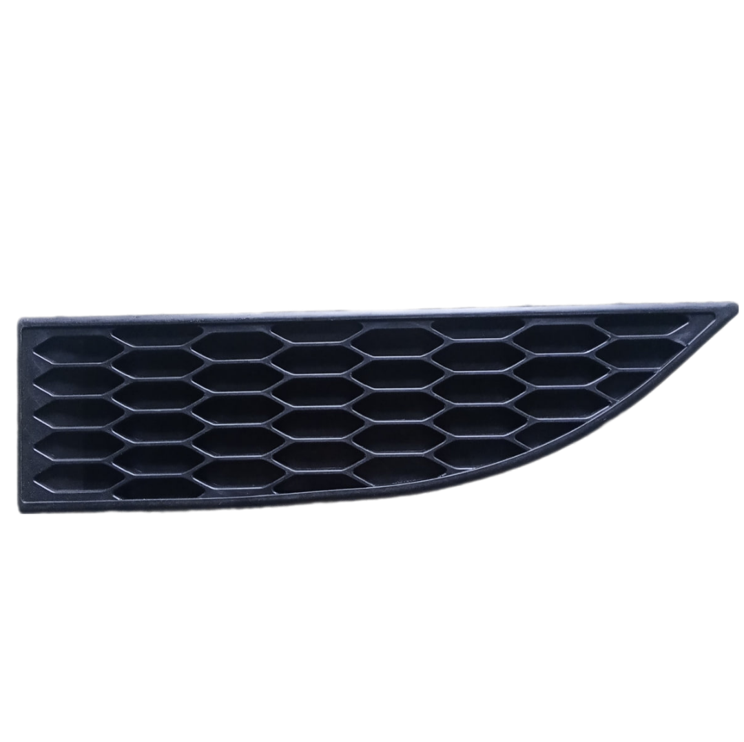 Вставка в спойлер бампера RH Mercedes Actros TD15-50-008R