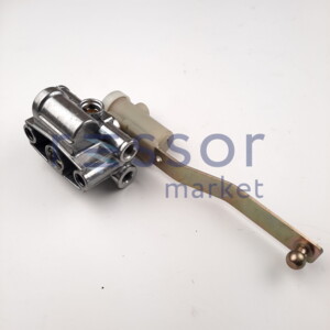 Кран уровня пола Mercedes автобус правый 3310025