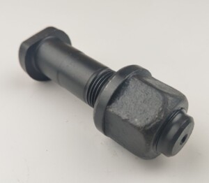 Шпилька колеса M18 MB800 переднего 3714017071